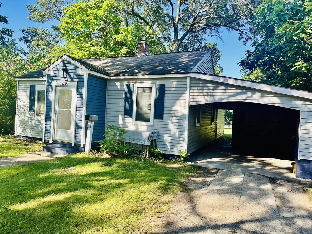 2405 Riordan Street Muskegon Heights, MI 49444