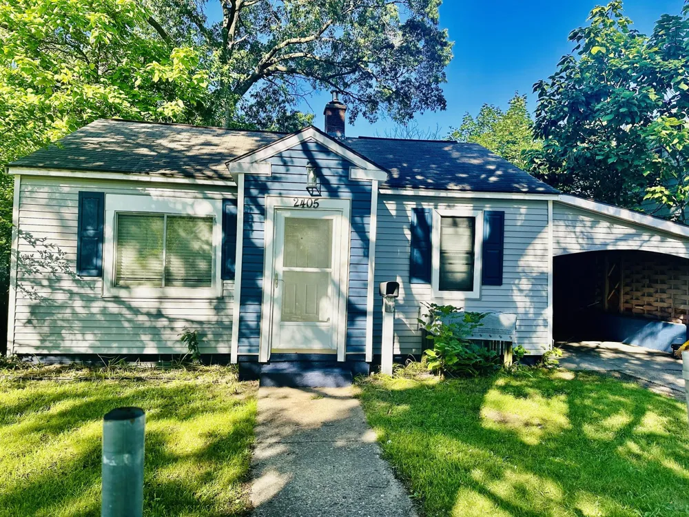 2405 Riordan Street Muskegon Heights, MI 49444