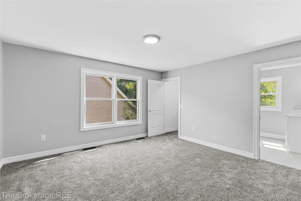 10199 Edgewood Drive Grand Blanc Charter Township, MI 48439