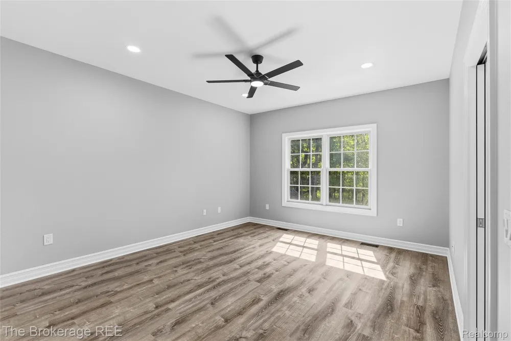 10199 Edgewood Drive Grand Blanc Charter Township, MI 48439
