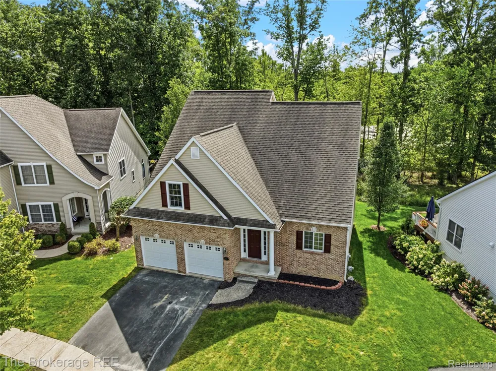 10199 Edgewood Drive Grand Blanc Charter Township, MI 48439