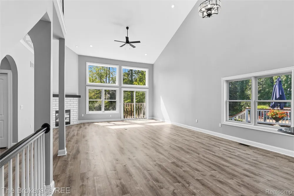 10199 Edgewood Drive Grand Blanc Charter Township, MI 48439