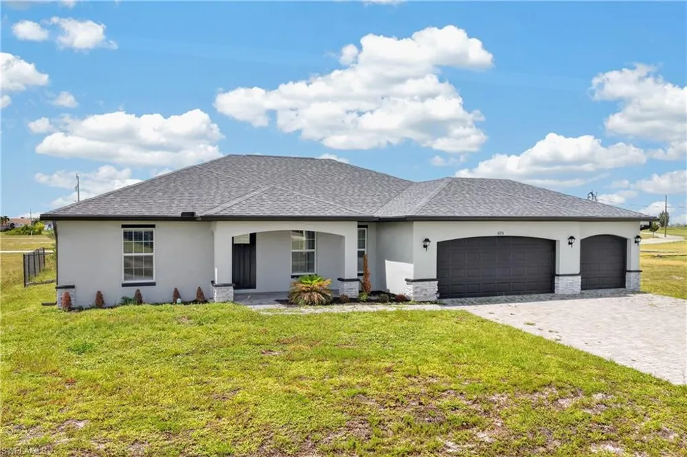 4238 NW 34th Lane Cape Coral, FL 33993