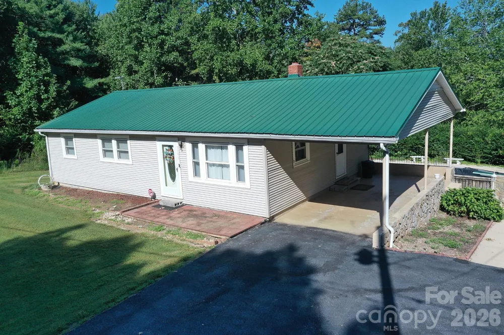 5190 Hidden Acres Lane Granite Falls, NC 28630