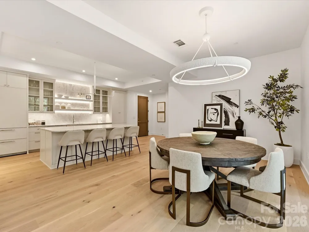 409 Queens Road #303 Charlotte, NC 28207