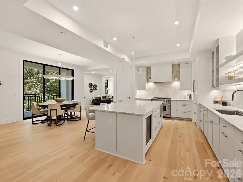 409 Queens Road #303 Charlotte, NC 28207