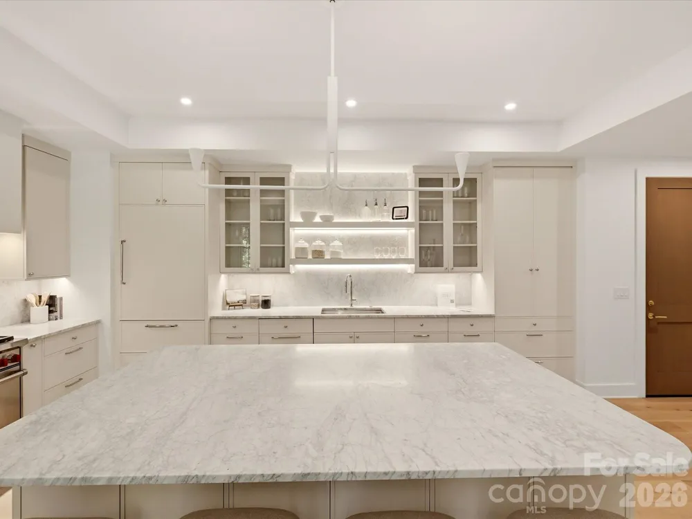 409 Queens Road #303 Charlotte, NC 28207