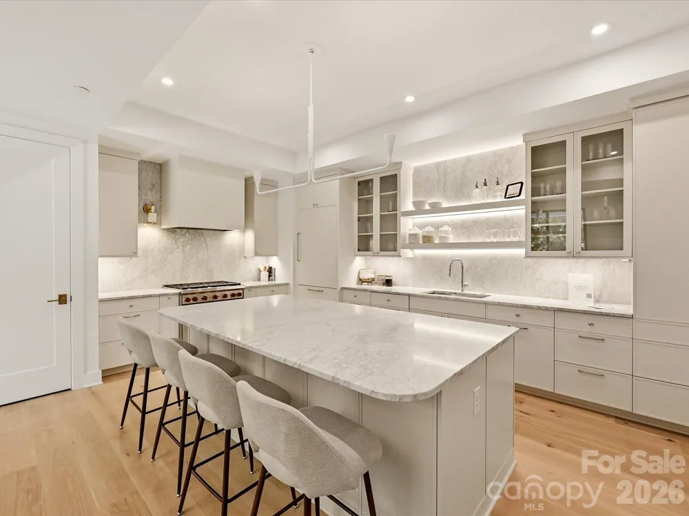 409 Queens Road #303 Charlotte, NC 28207