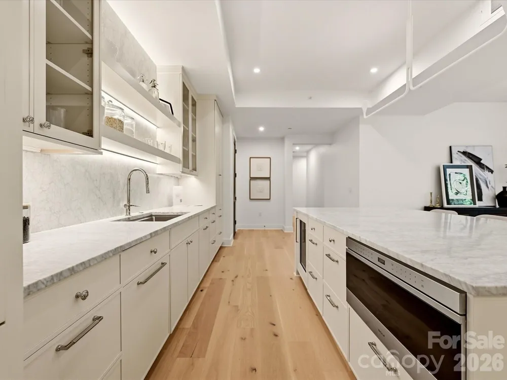 409 Queens Road #303 Charlotte, NC 28207