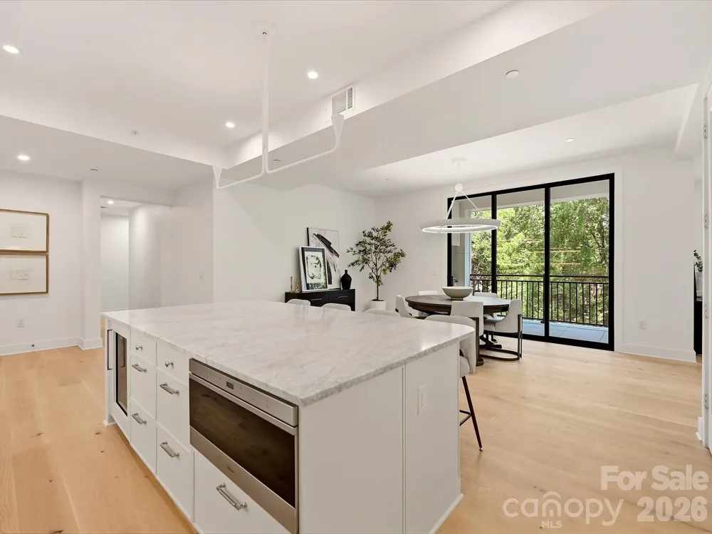 409 Queens Road #303 Charlotte, NC 28207