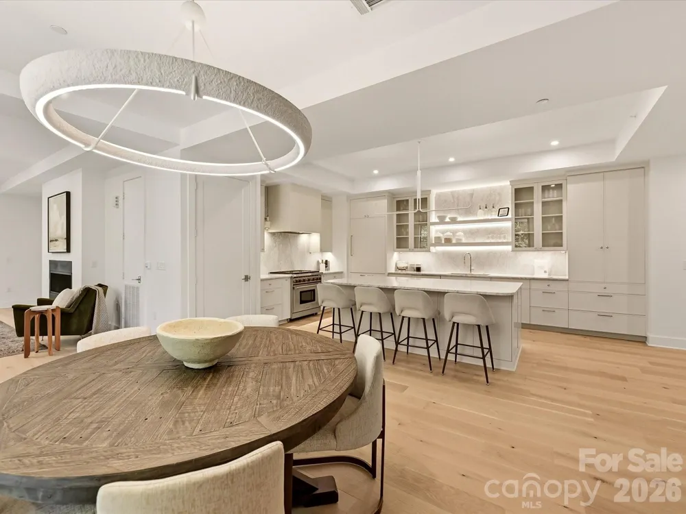 409 Queens Road #303 Charlotte, NC 28207