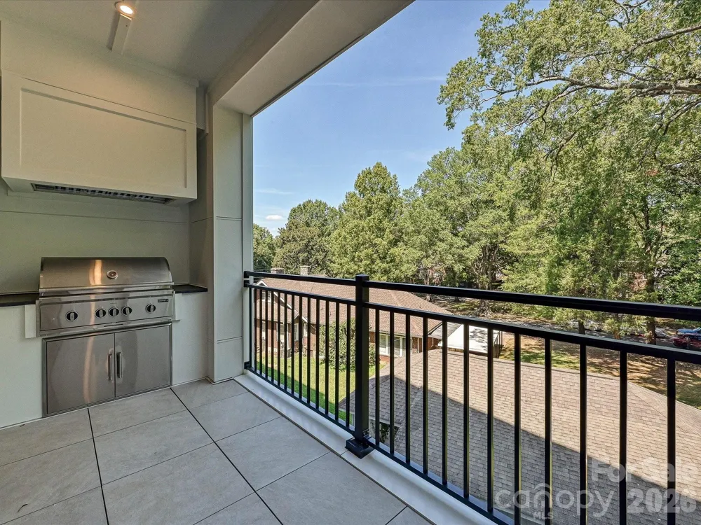 409 Queens Road #303 Charlotte, NC 28207