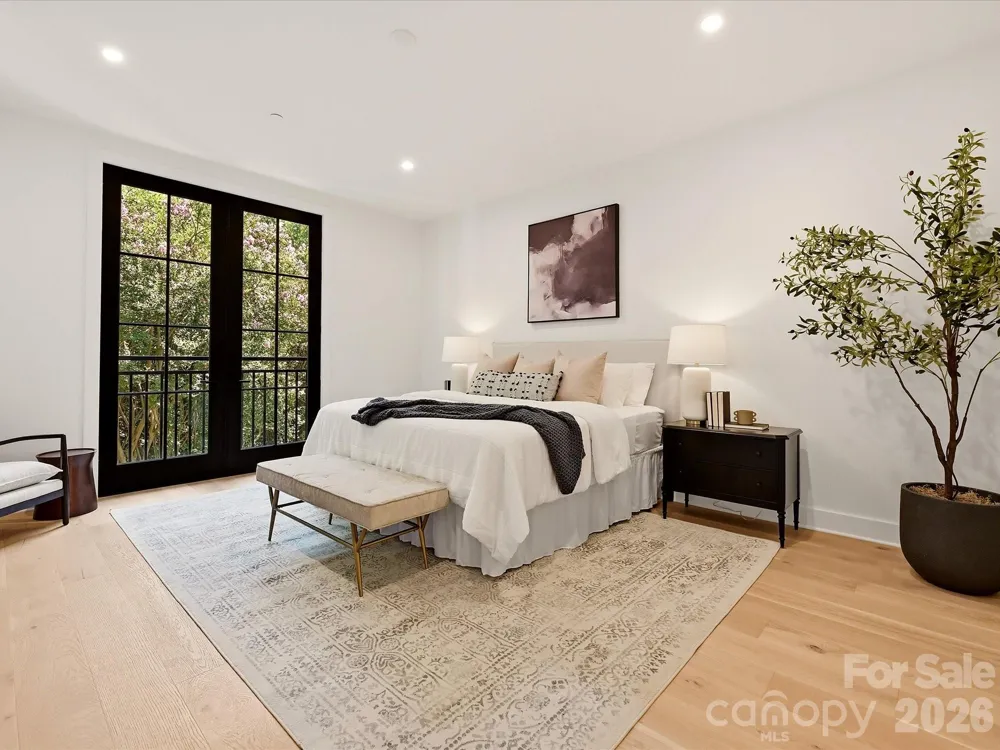 409 Queens Road #303 Charlotte, NC 28207