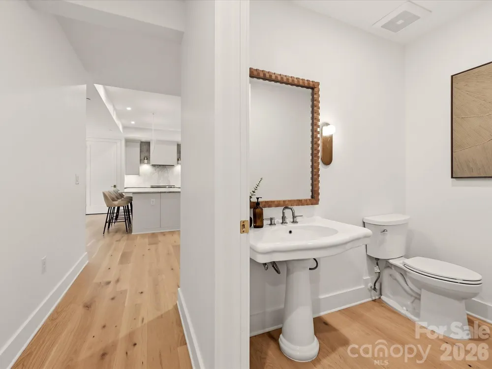 409 Queens Road #303 Charlotte, NC 28207
