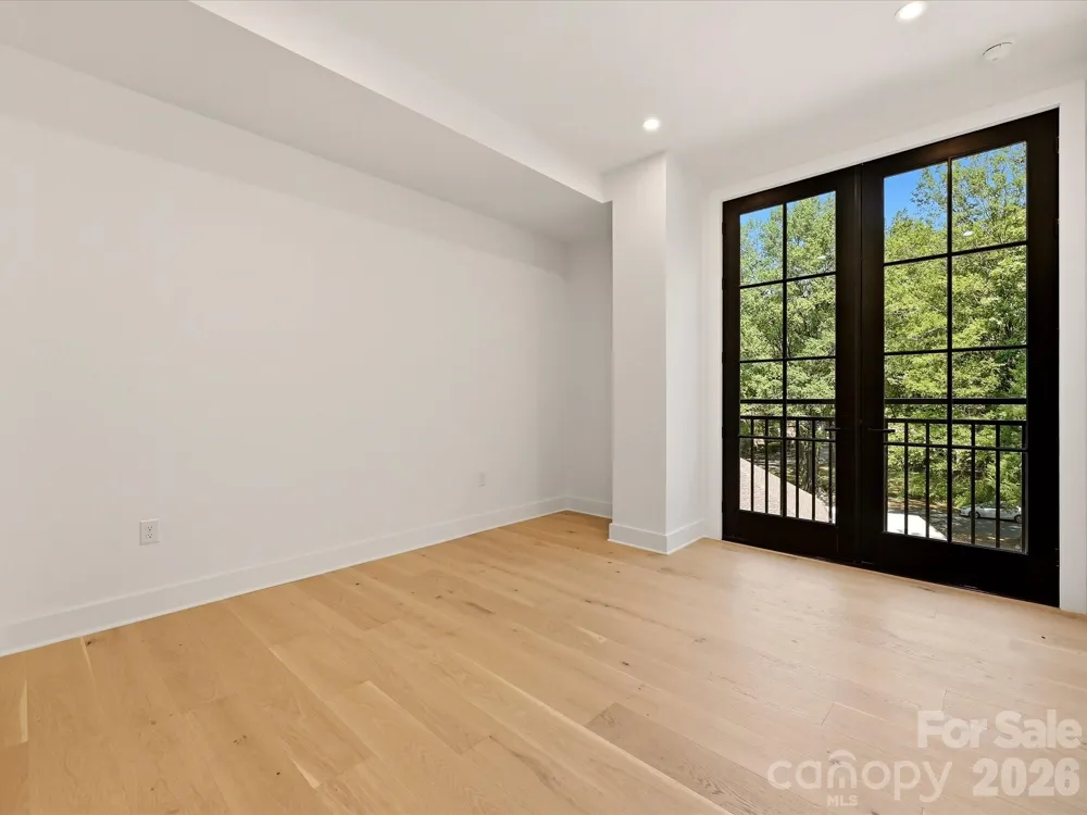 409 Queens Road #303 Charlotte, NC 28207