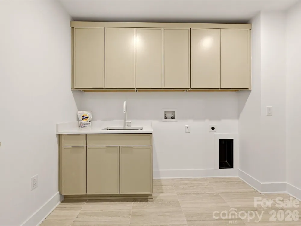 409 Queens Road #303 Charlotte, NC 28207