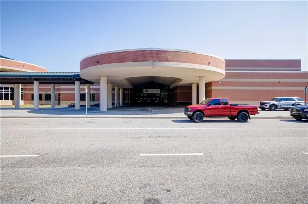 2845 Beacon Bend Crossing Lawrenceville, GA 30043