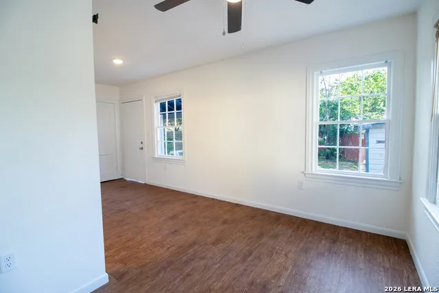1235 Sims Ave San Antonio, TX 78225