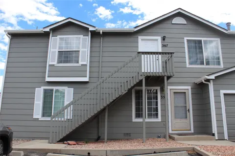 367 Kitfield View