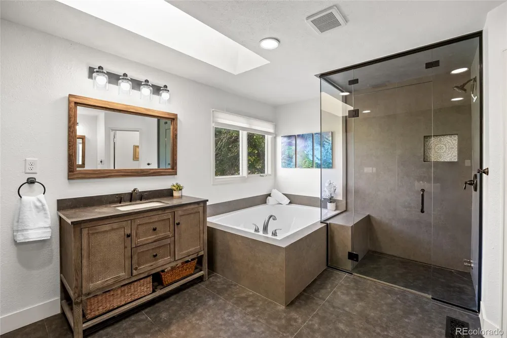 19227 E Costilla Place Centennial, CO 80016