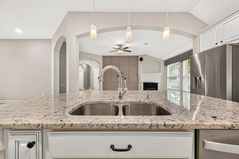 19 Dawson Woods Court The Woodlands, TX 77354