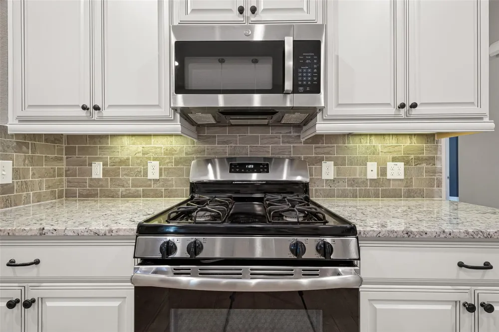 19 Dawson Woods Court The Woodlands, TX 77354