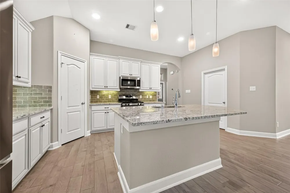 19 Dawson Woods Court The Woodlands, TX 77354