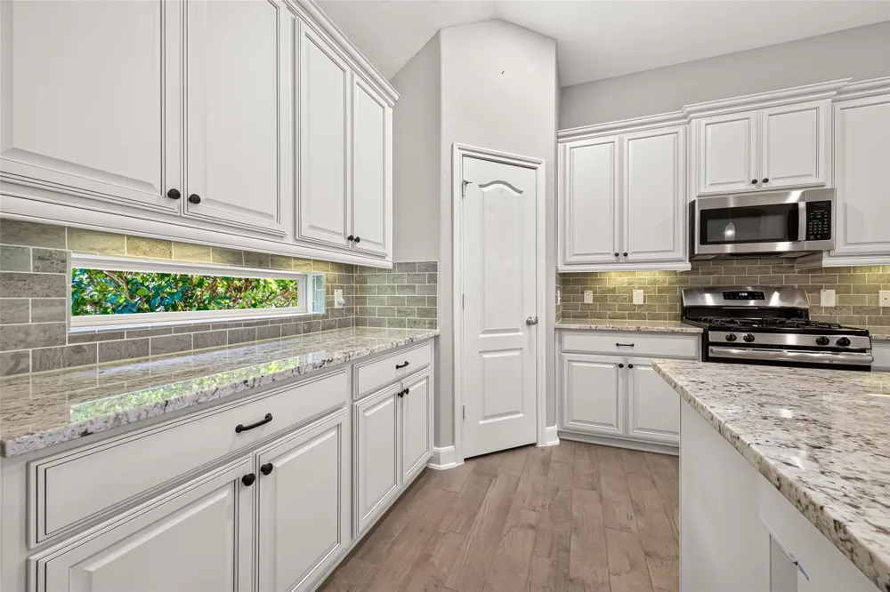 19 Dawson Woods Court The Woodlands, TX 77354
