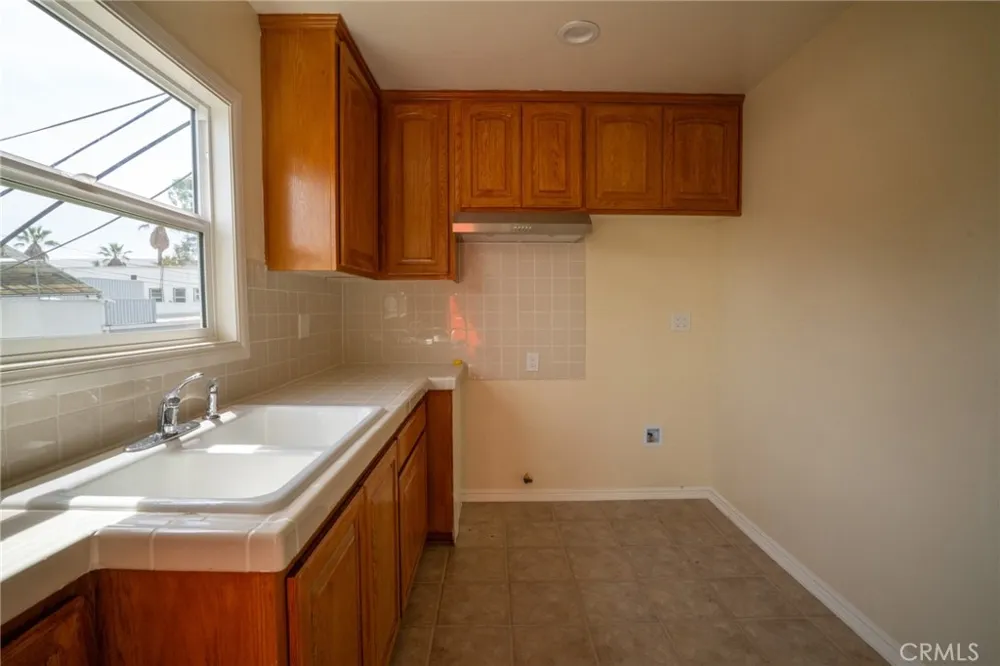 1111 Pine Avenue Long Beach, CA 90813