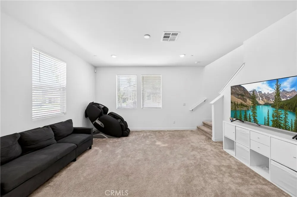 3662 S Basanite Ontario, CA 91761