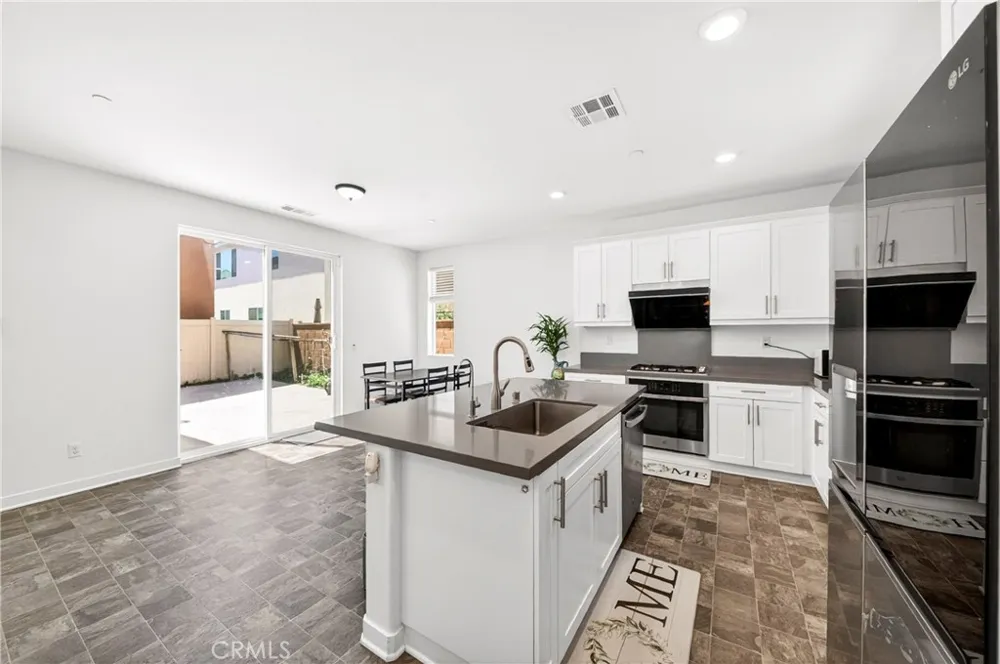3662 S Basanite Ontario, CA 91761