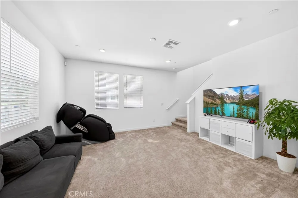 3662 S Basanite Ontario, CA 91761