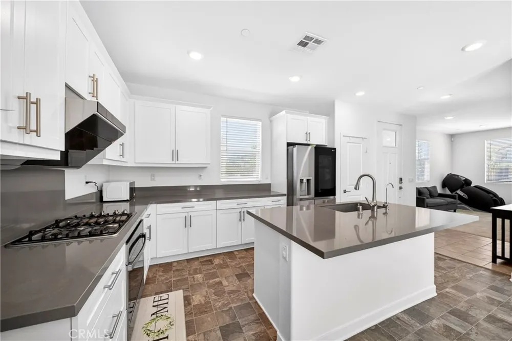 3662 S Basanite Ontario, CA 91761