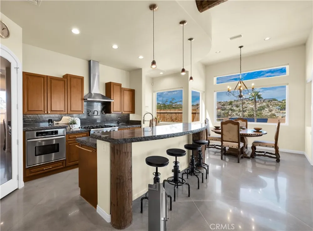 57045 Plaza Del Amigo Yucca Valley, CA 92284