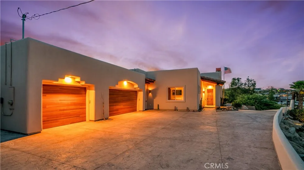 57045 Plaza Del Amigo Yucca Valley, CA 92284