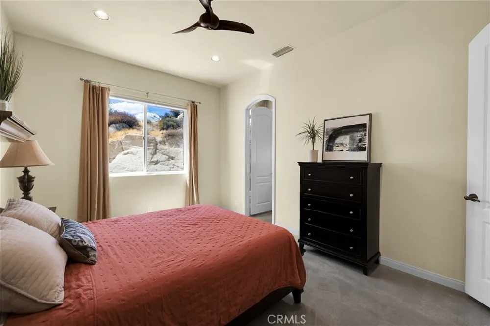 57045 Plaza Del Amigo Yucca Valley, CA 92284