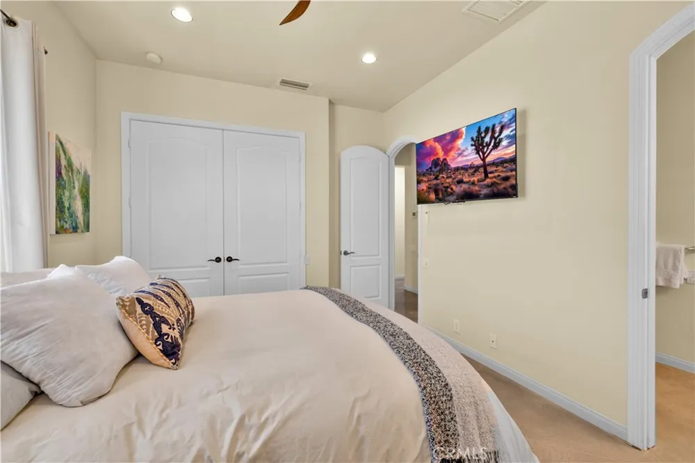 57045 Plaza Del Amigo Yucca Valley, CA 92284