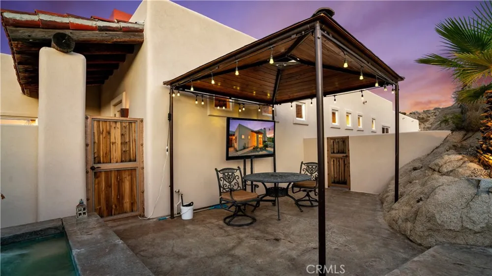 57045 Plaza Del Amigo Yucca Valley, CA 92284