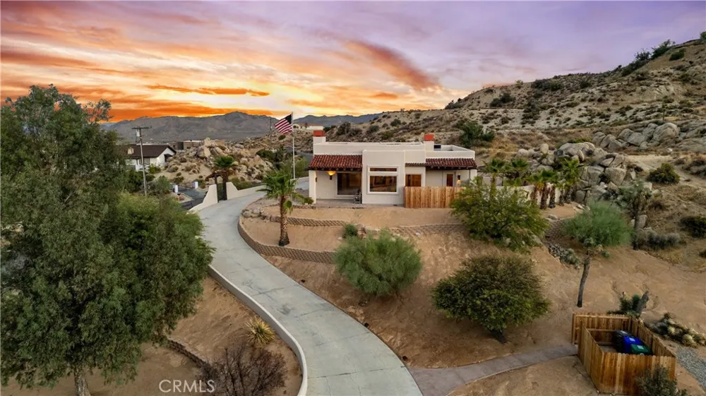 57045 Plaza Del Amigo Yucca Valley, CA 92284
