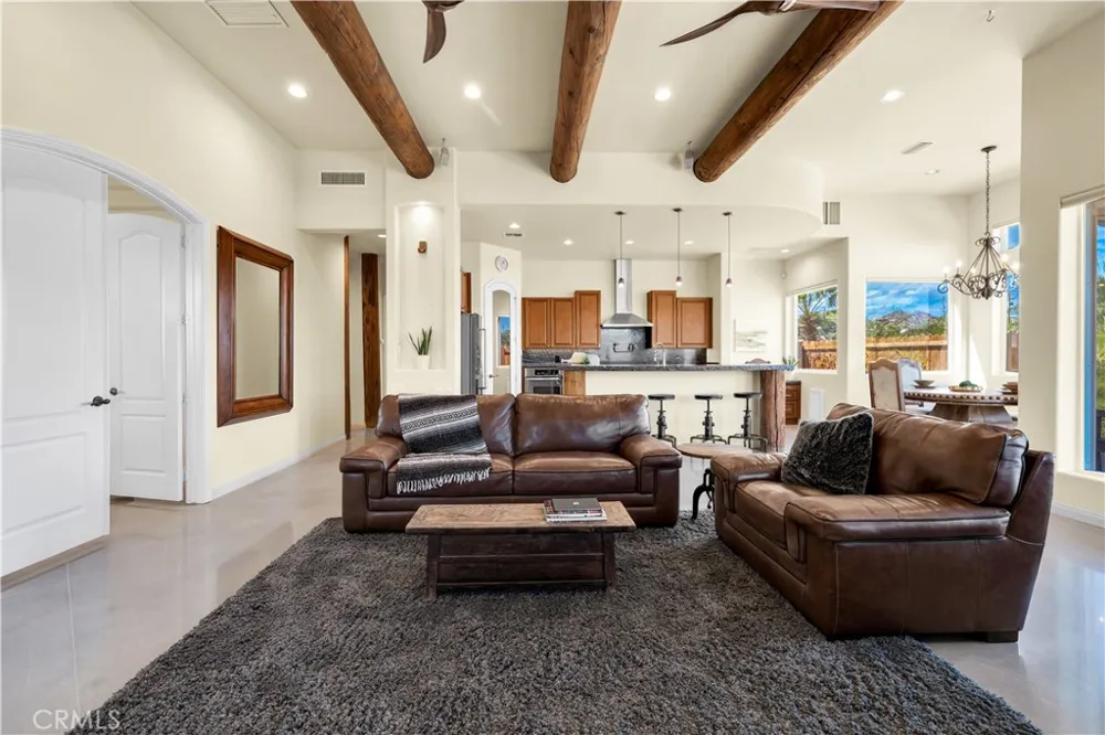 57045 Plaza Del Amigo Yucca Valley, CA 92284