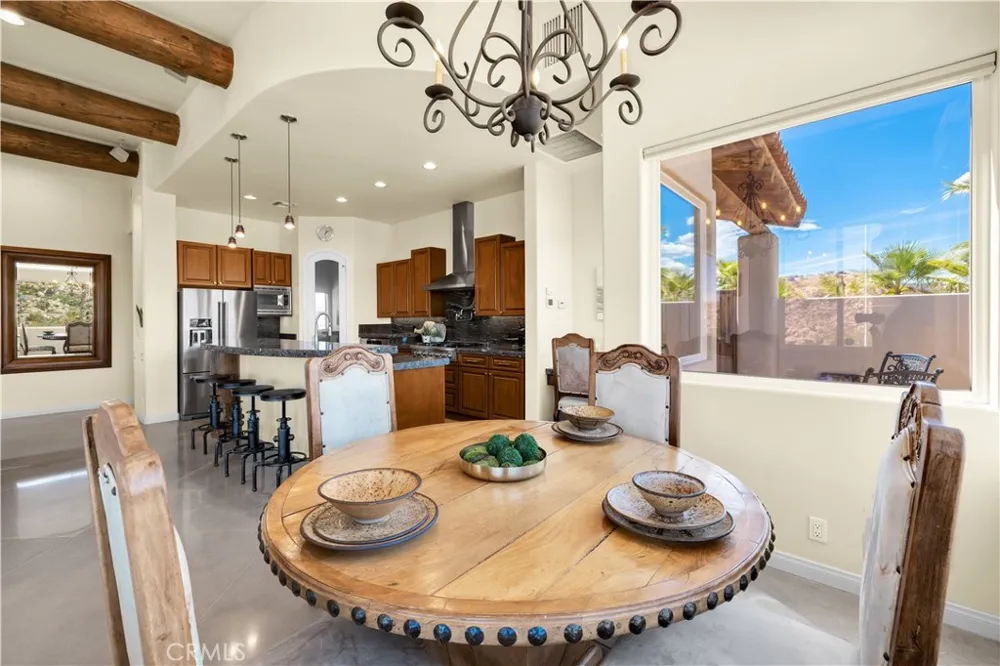 57045 Plaza Del Amigo Yucca Valley, CA 92284