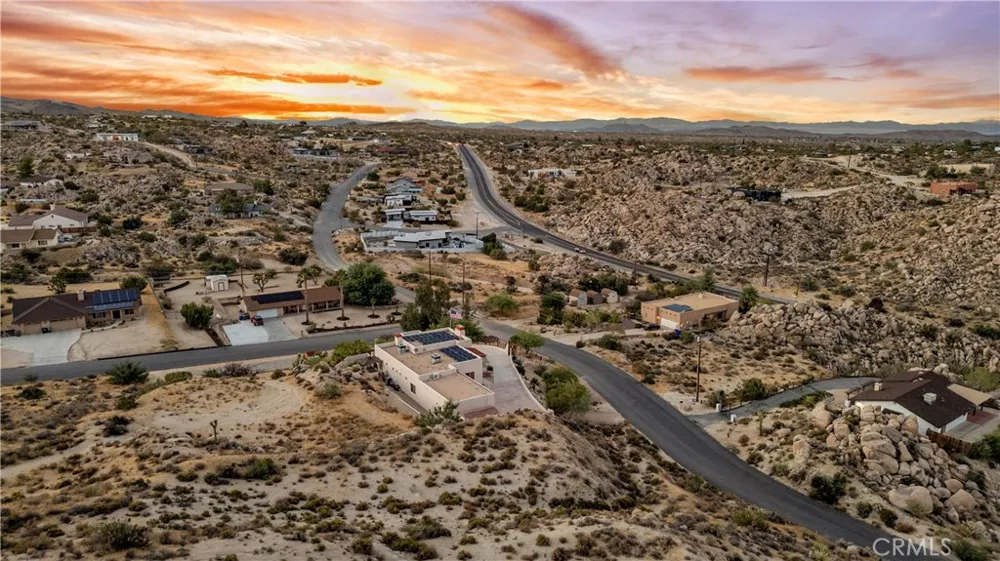 57045 Plaza Del Amigo Yucca Valley, CA 92284
