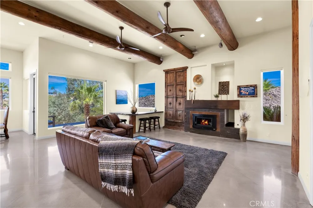 57045 Plaza Del Amigo Yucca Valley, CA 92284