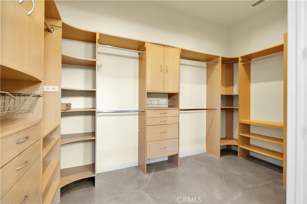 57045 Plaza Del Amigo Yucca Valley, CA 92284