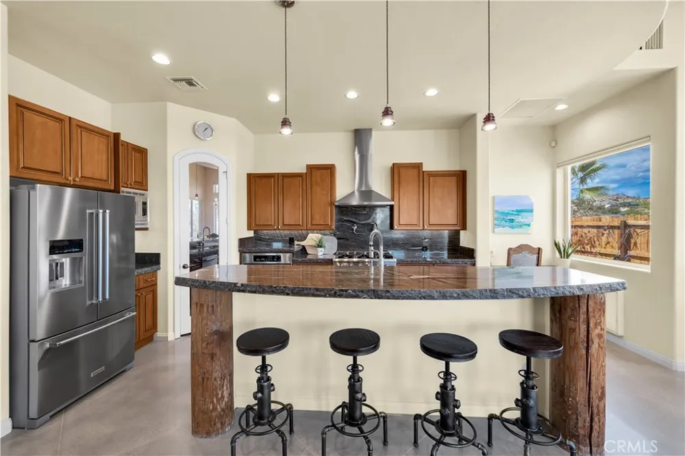 57045 Plaza Del Amigo Yucca Valley, CA 92284