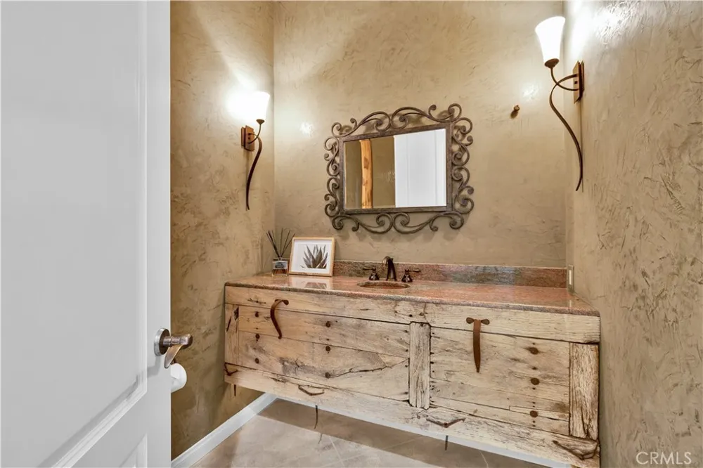57045 Plaza Del Amigo Yucca Valley, CA 92284