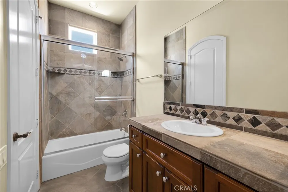 57045 Plaza Del Amigo Yucca Valley, CA 92284