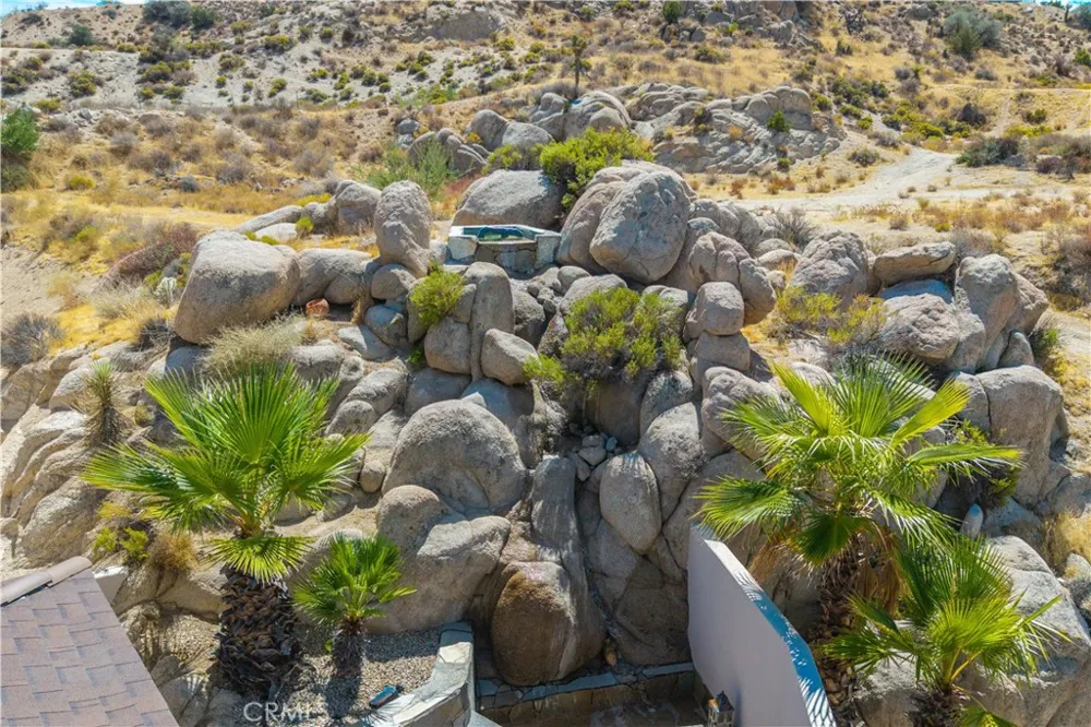 57045 Plaza Del Amigo Yucca Valley, CA 92284