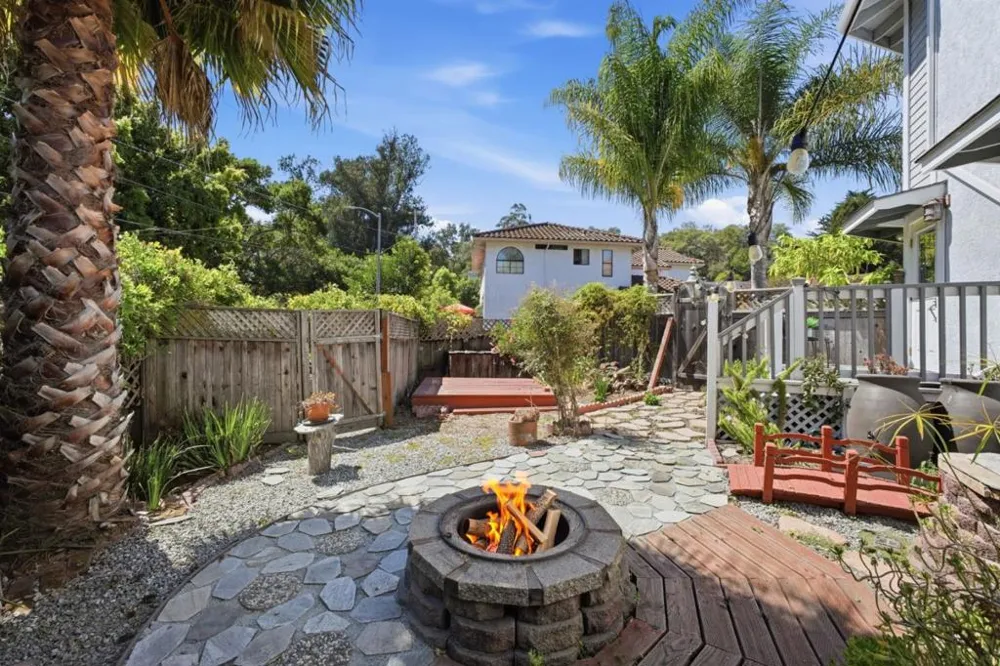 4439 Esta Lane Soquel, CA 95073