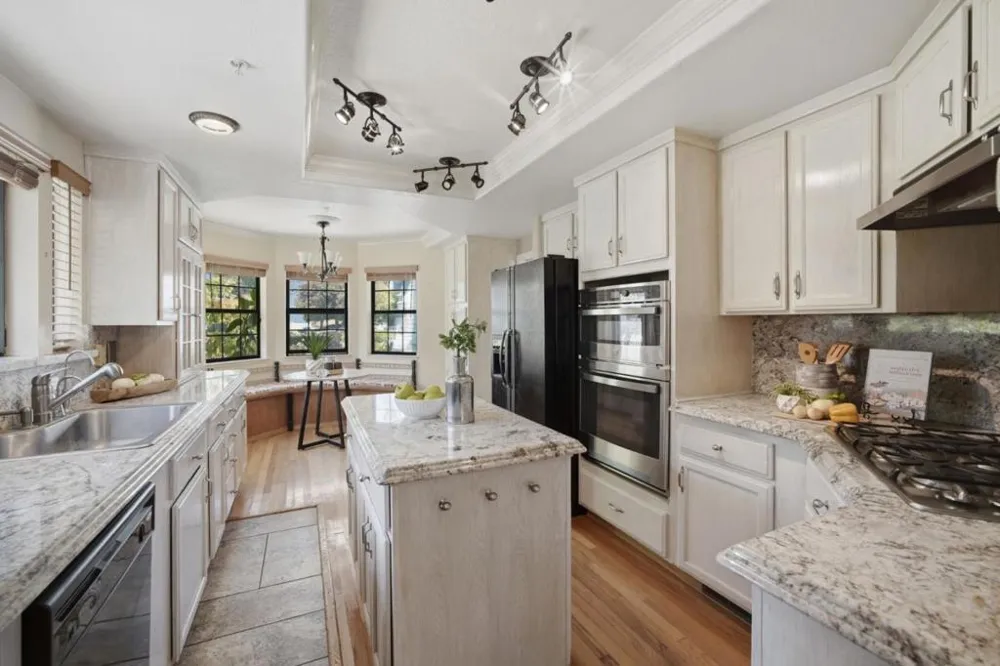 4439 Esta Lane Soquel, CA 95073